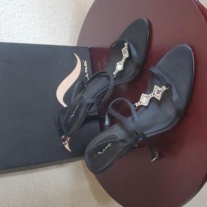 NINA BLACK STRAPPY HEEL WITH RHINESTONES SIZE 7